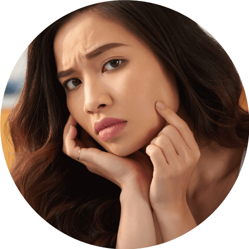 頭髮不明顯稀疏的人士