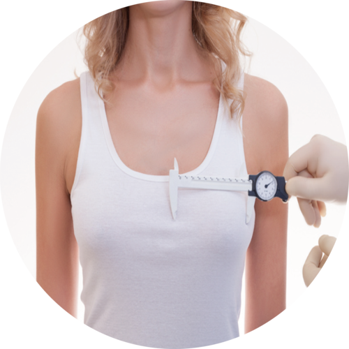 接近全禿的人士