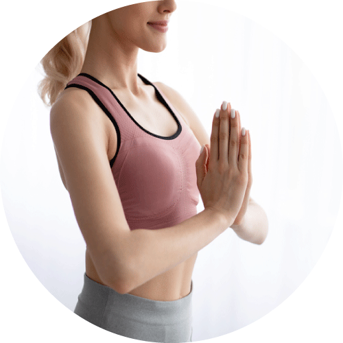 瘦背運動 2：雙手緊握靠肩頸